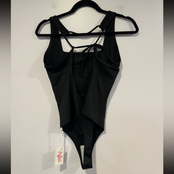 Black square neck Isla Movement open back bodysuit - Picture 4 of 4